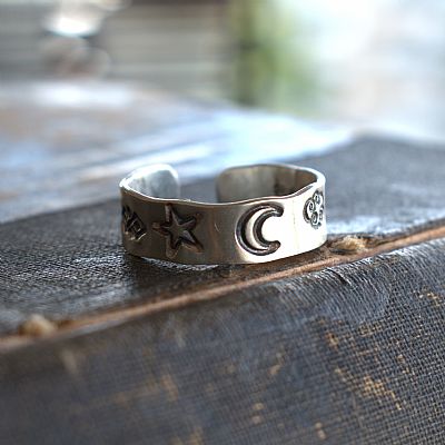 Zelda ring