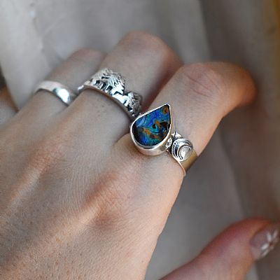 Valia ring